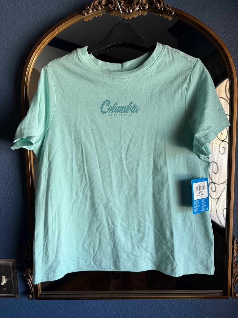 NWT Turquoise Columbia Tee